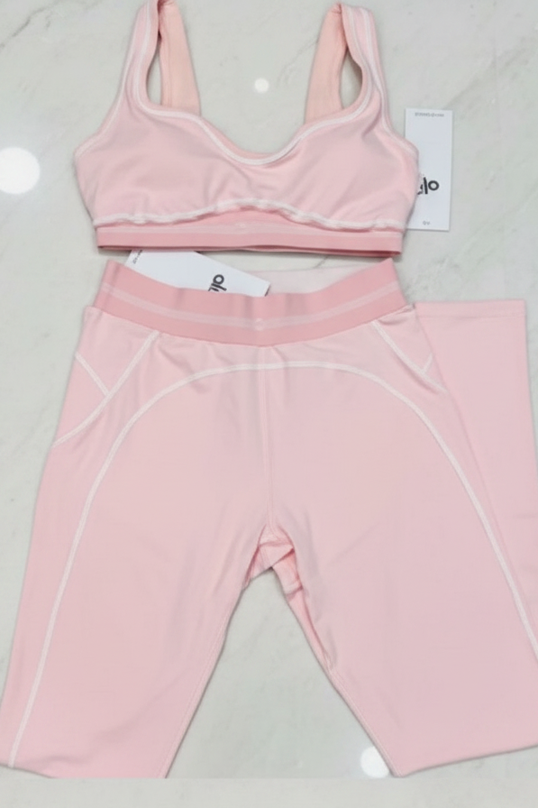 A Sports Bra & Leggings